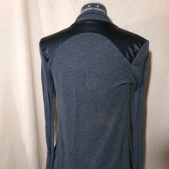 FULL TILT Cardigan Sweater XS Gray black pleather trim Open front Lightweight LS - Picture 6 of 11